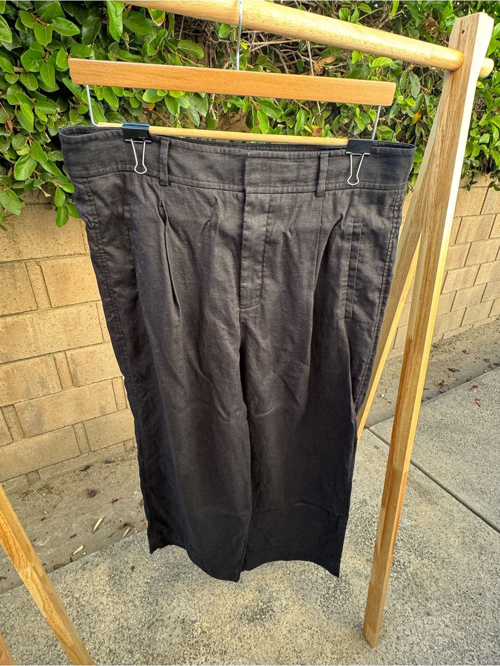 Everlane Black Flat-Front Women’s 100% Linen pants